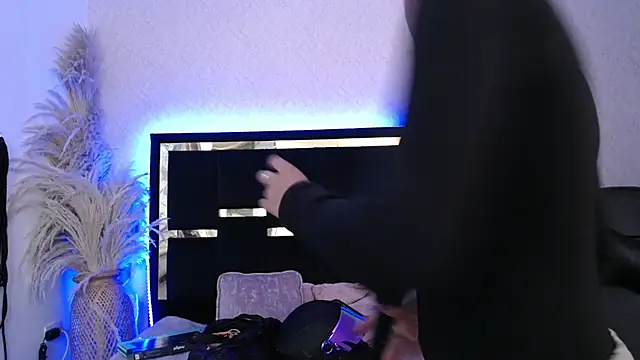 Bunny O online show from March 2026 01:28:02 AM