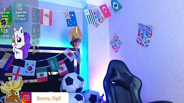 Snapshot of Bunny_O chatting on June 2026 11:32:02 PM Bunny O online show from June 2026 11:32:02 PM