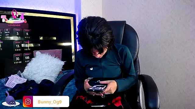 Bunny O online show from September 2025 09:04:01 PM
