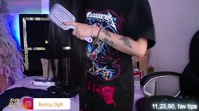 Bunny O online show from November 2025 09:30:02 PM