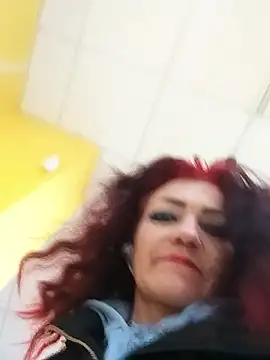 SweetLeila40 online show from April 2026 04:55:01 PM