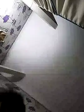 Snapshot of SweetLeila40 chatting on February 2025 01:19:02 AM SweetLeila40 online show from February 2025 01:19:02 AM