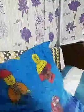 Snapshot of SweetLeila40 chatting on January 2025 03:58:02 AM SweetLeila40 online show from January 2025 03:58:02 AM