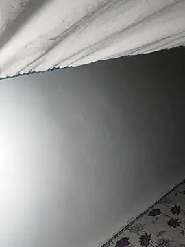 Snapshot of SweetLeila40 chatting on February 2025 10:33:01 PM SweetLeila40 online show from February 2025 10:33:01 PM