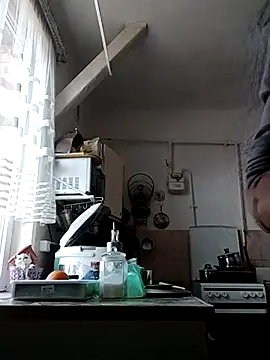 Snapshot of SweetLeila40 chatting on February 2025 08:21:02 PM SweetLeila40 online show from February 2025 08:21:02 PM