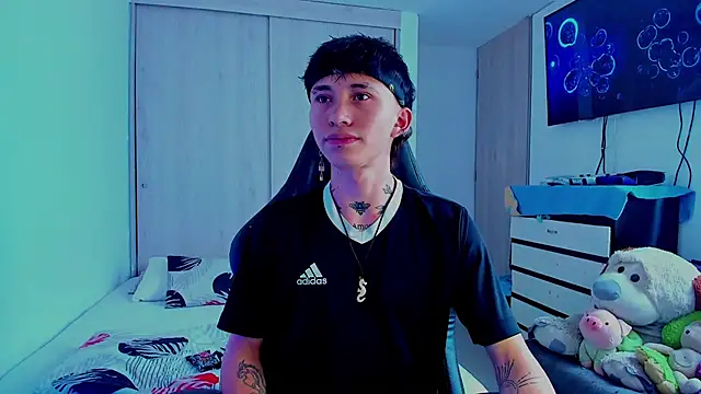 juniior 2311  online show from February 2026 08:04:01 PM