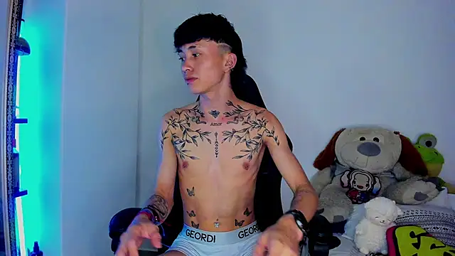 juniior 2311  online show from November 2025 02:12:01 AM