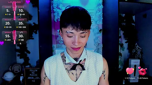 juniior 2311  online show from February 2025 10:31:01 PM