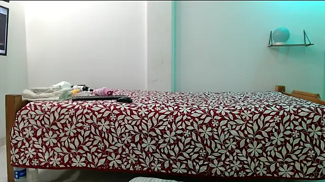 evaleribigtits18 online show from March 2026 01:29:01 AM