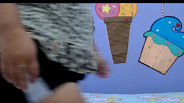 evaleribigtits18 online show from December 2025 07:12:01 PM