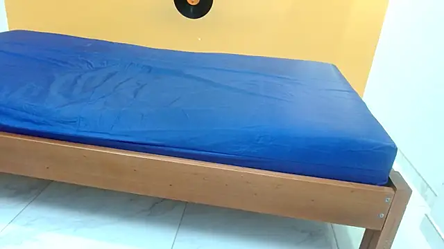 evaleribigtits18 online show from September 2025 02:50:02 PM