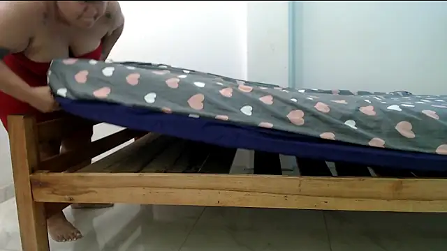 evaleribigtits18 online show from March 2026 02:04:01 AM