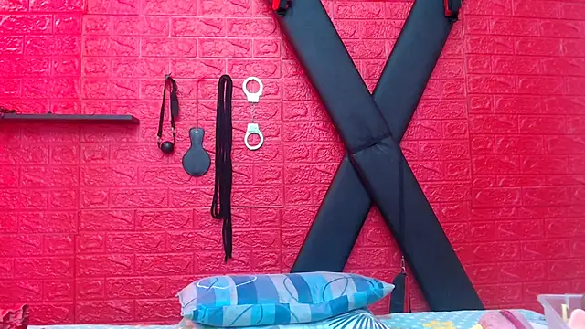 evaleribigtits18 online show from February 2025 01:29:01 AM