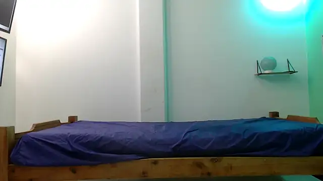 evaleribigtits18 online show from April 2026 02:12:02 AM