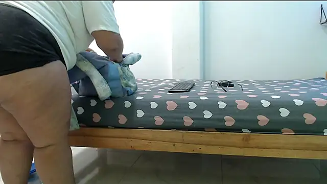 evaleribigtits18 online show from March 2026 02:05:02 AM