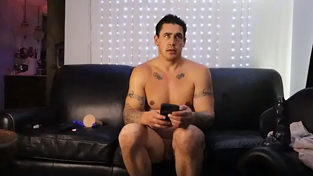 DamienSliick online show from February 2026 06:29:02 PM