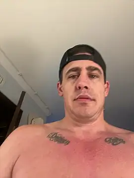 DamienSliick online show from May 2026 09:18:01 PM