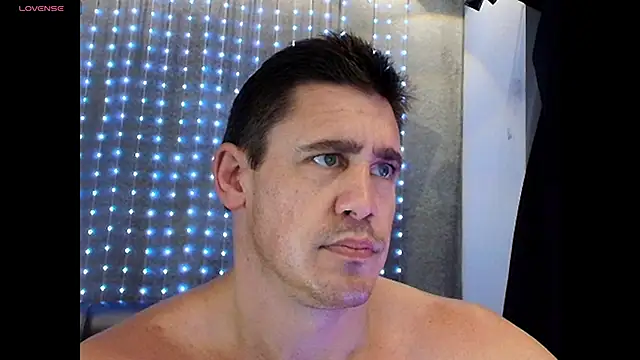 DamienSliick online show from April 2026 07:27:02 AM