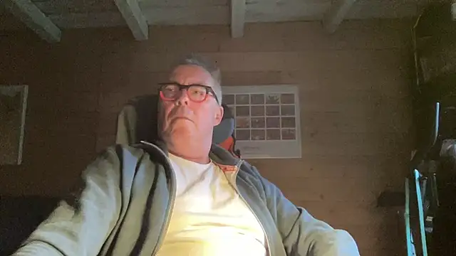 lelohop online show from April 2026 06:03:01 AM