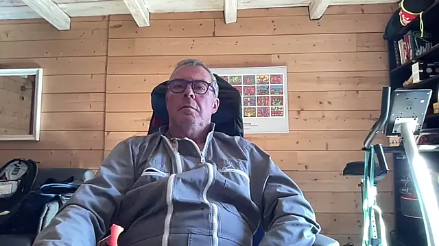 lelohop online show from February 2026 01:00:01 PM