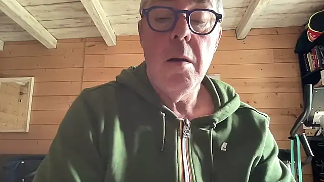 lelohop online show from February 2026 11:11:01 AM