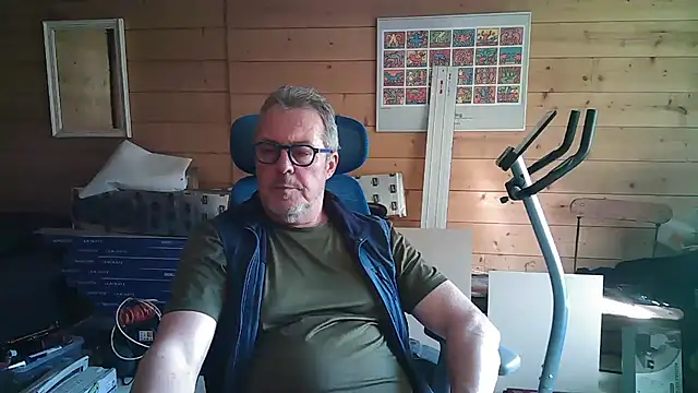 Snapshot of lelohop chatting on March 2025 02:13:02 PM lelohop online show from March 2025 02:13:02 PM