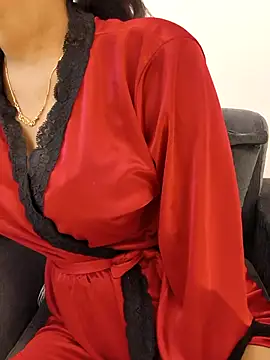 yhona darling online show from May 2026 10:56:02 AM
