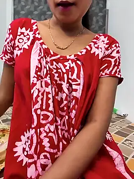 yhona darling online show from May 2026 02:13:02 PM