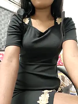 yhona darling online show from May 2026 06:45:01 PM
