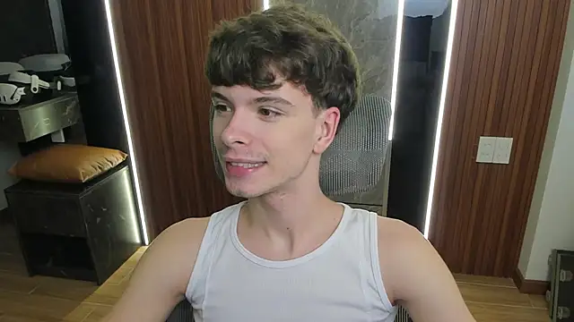 Snapshot of calvin_love_you chatting on May 2026 05:05:01 PM calvin love you online show from May 2026 05:05:01 PM