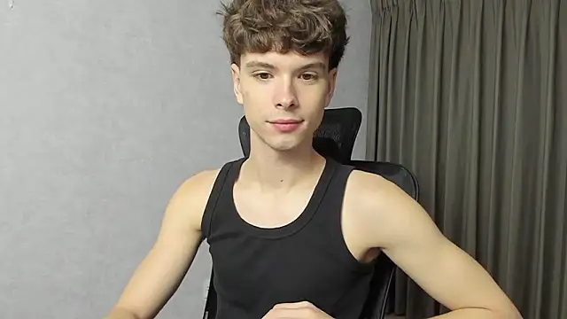 Snapshot of calvin_love_you chatting on February 2026 05:12:02 PM calvin love you online show from February 2026 05:12:02 PM