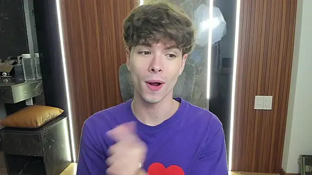 Snapshot of calvin_love_you chatting on April 2026 05:42:01 PM calvin love you online show from April 2026 05:42:01 PM