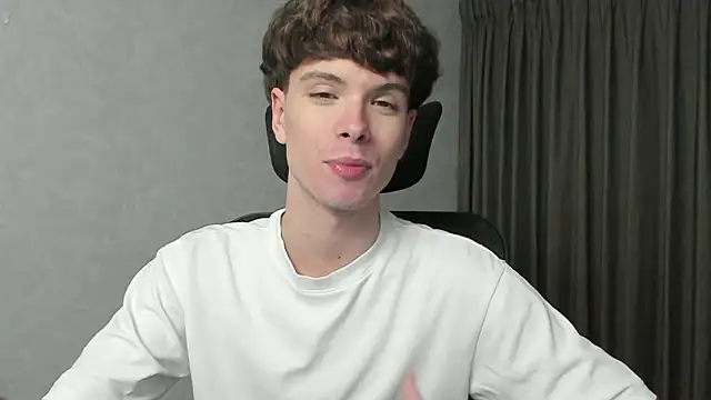 Snapshot of calvin_love_you chatting on March 2026 06:15:01 PM calvin love you online show from March 2026 06:15:01 PM