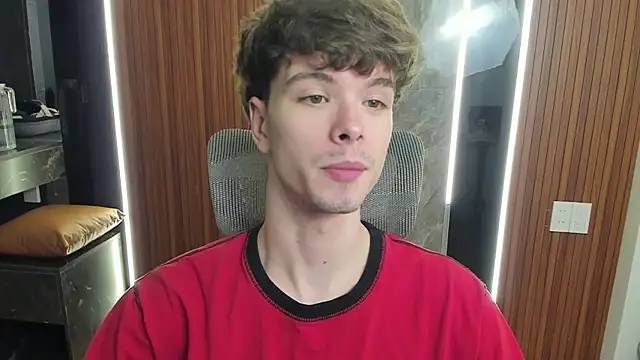 Snapshot of calvin_love_you chatting on May 2026 05:11:01 PM calvin love you online show from May 2026 05:11:01 PM