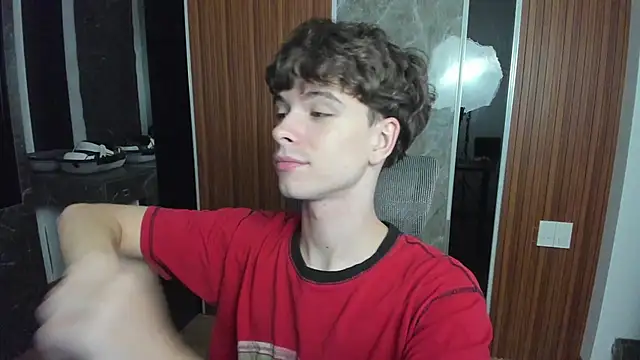 Snapshot of calvin_love_you chatting on June 2026 05:07:02 PM calvin love you online show from June 2026 05:07:02 PM