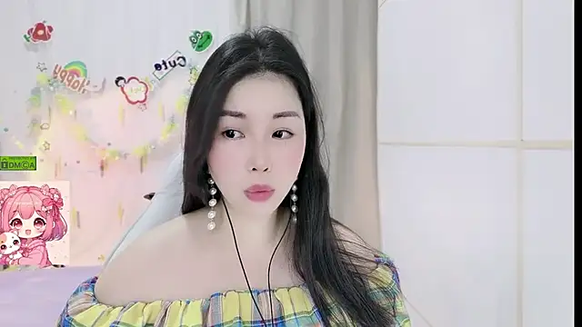 HK angelchloe online show from June 2026 01:00:01 AM
