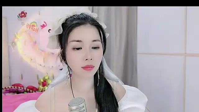 HK angelchloe online show from November 2025 01:09:01 AM