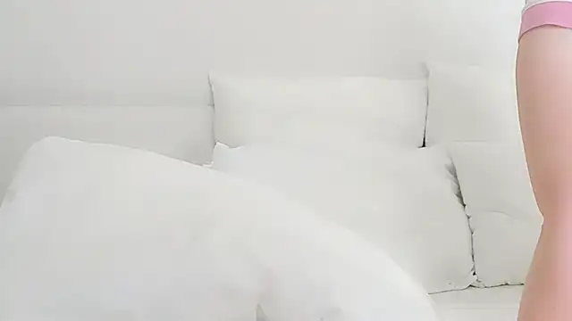 MoonAngelic online show from April 2026 02:27:02 AM