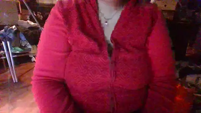 Snapshot of maria38xxx chatting on October 2025 06:45:01 PM maria38xxx online show from October 2025 06:45:01 PM