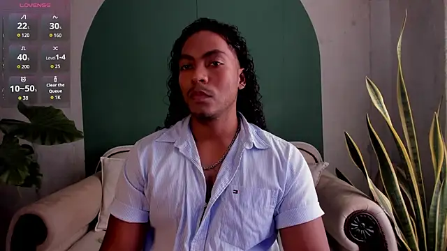 Snapshot of noah_jones__ chatting on November 2025 04:40:02 PM noah jones online show from November 2025 04:40:02 PM