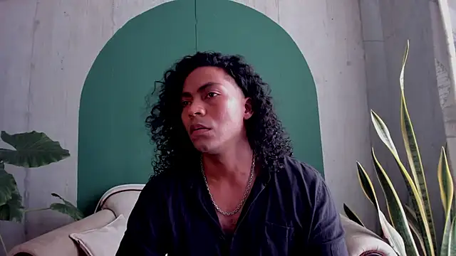 Snapshot of noah_jones__ chatting on November 2025 06:30:02 PM noah jones online show from November 2025 06:30:02 PM