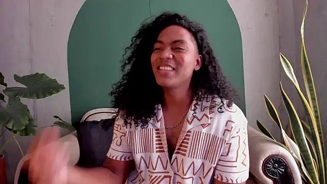 Snapshot of noah_jones__ chatting on November 2025 04:50:02 PM noah jones online show from November 2025 04:50:02 PM