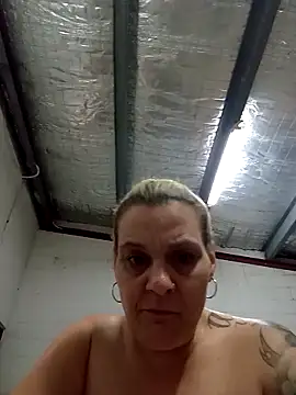 llASHll online show from November 2025 09:37:01 PM