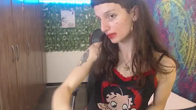 BurningVenus12 online show from October 2025 01:21:02 PM