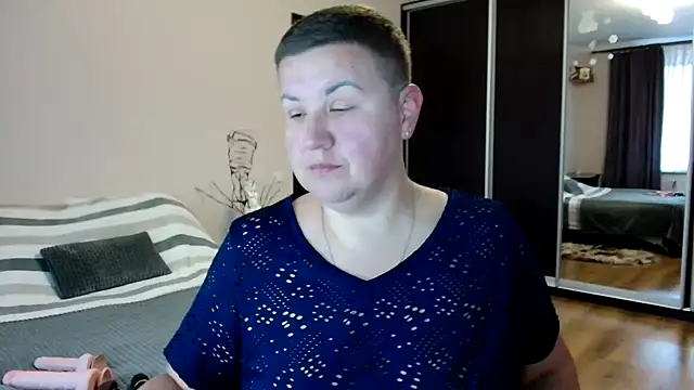 Annet1912 online show from October 2025 08:45:01 AM