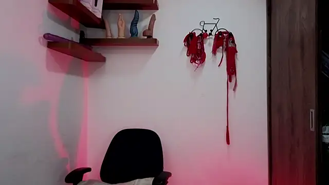 avans 15 online show from December 2025 12:00:01 AM