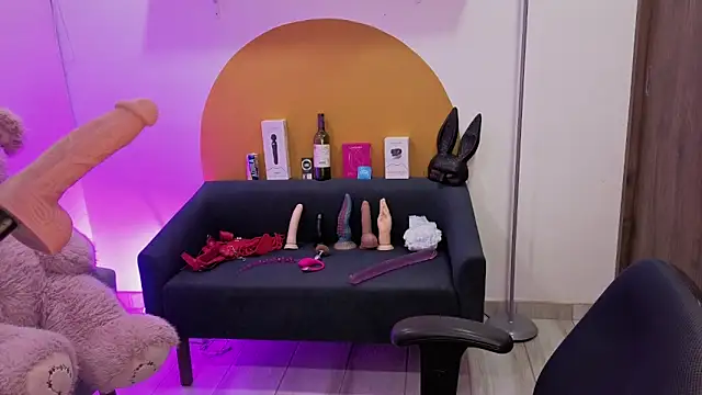 avans 15 online show from April 2026 11:55:01 PM