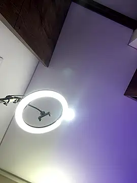 avans 15 online show from January 2026 12:03:01 AM