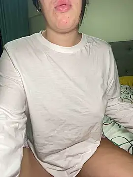 Snapshot of lilylush24 chatting on March 2025 05:21:02 AM lilylush24 online show from March 2025 05:21:02 AM