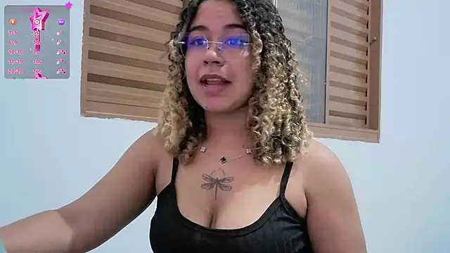 VitoriaFernandes online show from January 2026 11:54:01 PM